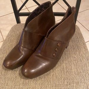 Born Handcrafted Footwear